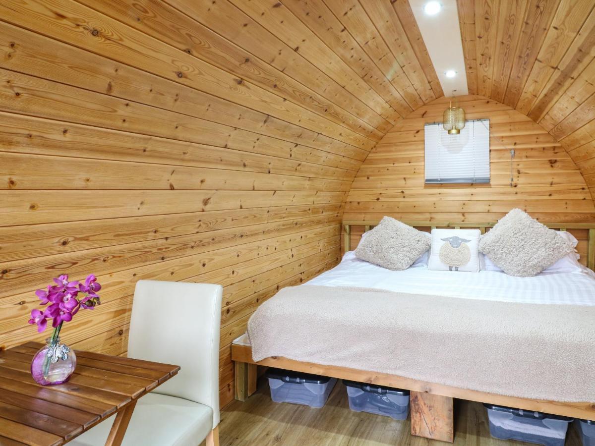 The Pod At Bank House Farm Villa Stafford Buitenkant foto